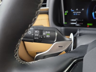 2025 Lexus LX — миниатюра 30