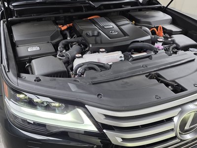 صورة 7 لـ 2025 Lexus LX
