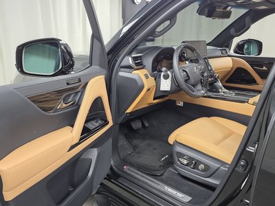 2025 Lexus LX — миниатюра 13