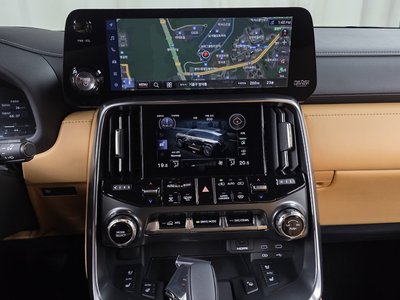 2025 Lexus LX — миниатюра 19