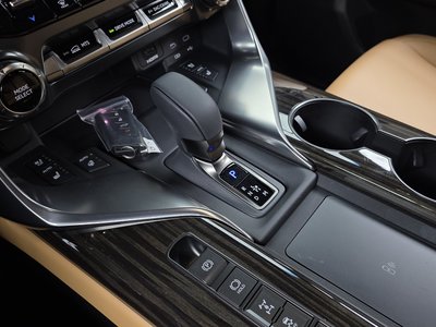 2025 Lexus LX — миниатюра 12
