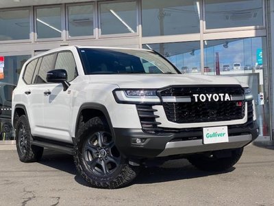 TOYOTA LAND CRUISER 300 - 1