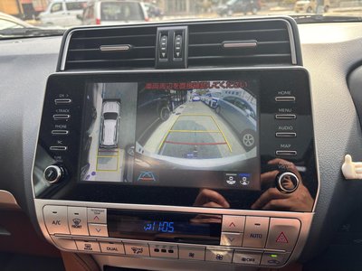 TOYOTA LAND CRUISER PRADO - 8