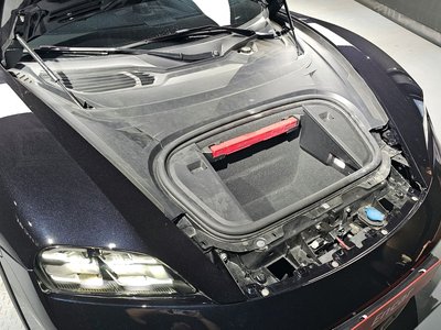 PORSCHE TAYCAN - 7