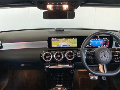 MERCEDES-BENZ CLA - 7