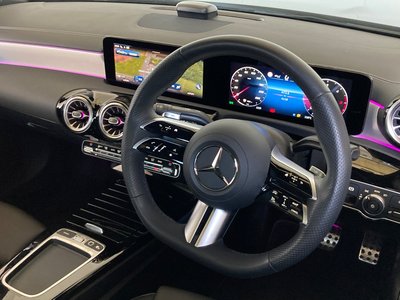 MERCEDES-BENZ CLA - 8