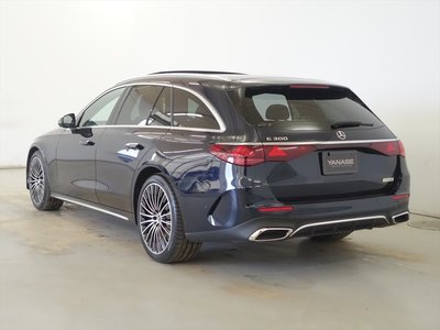 MERCEDES-BENZ E-CLASS - 4