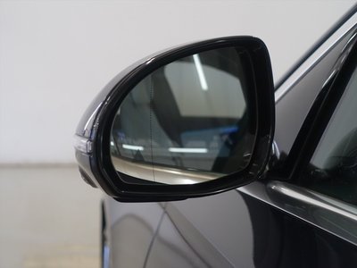 MERCEDES-BENZ E-CLASS - 6