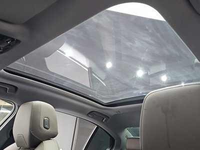 2025 BMW 5 SERIES 缩略图 23