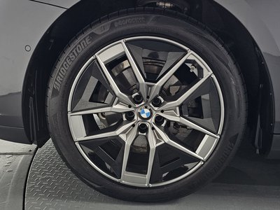 2025 BMW 5 SERIES — фото 6