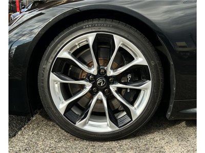 صورة مصغرة 16 لـ 2021 Lexus LC
