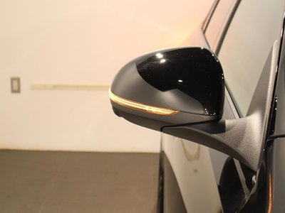 2026 MERCEDES-BENZ C-CLASS 缩略图 13