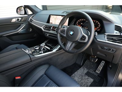 2020 BMW X7 — миниатюра 35