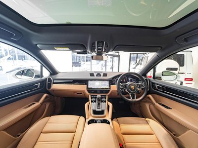 2021 Porsche CAYENNE 照片 3