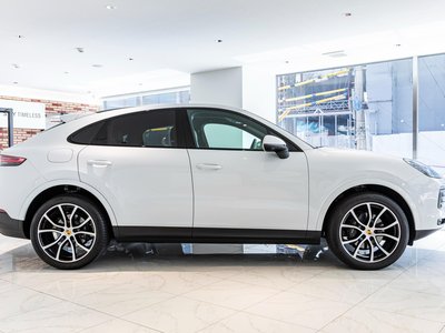 2021 Porsche CAYENNE 照片 6