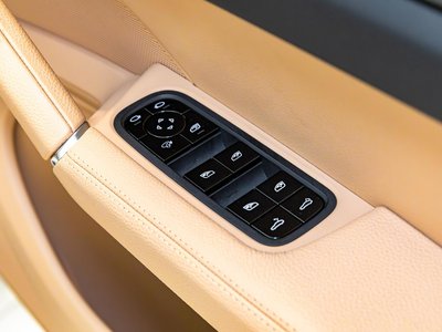 صورة مصغرة 62 لـ 2021 Porsche CAYENNE