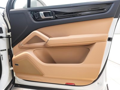 صورة مصغرة 14 لـ 2021 Porsche CAYENNE