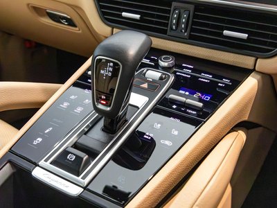 صورة مصغرة 46 لـ 2021 Porsche CAYENNE