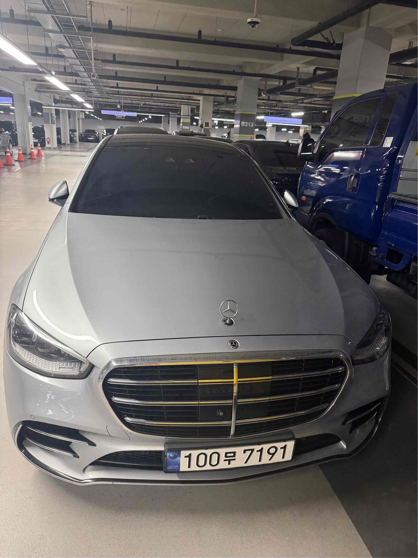 MERCEDES-BENZ S-CLASS - View 1