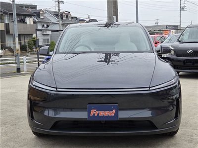 TESLA MODEL Y - 6