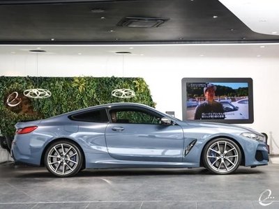 BMW 8 SERIES - 8