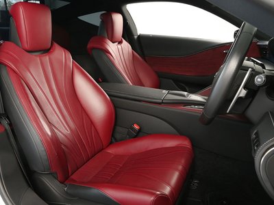 صورة 4 لـ 2017 Lexus LC