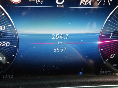 2025 Mercedes-BENZ GLB — миниатюра 32