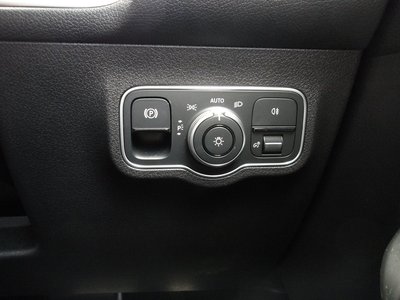 2025 Mercedes-BENZ GLB — миниатюра 59