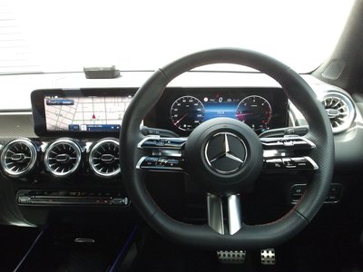 2025 Mercedes-BENZ GLB — миниатюра 35