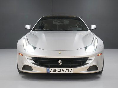 FERRARI FF - 2