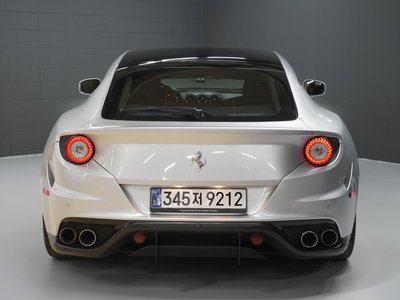 FERRARI FF - 3