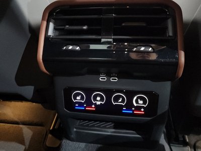 صورة مصغرة 33 لـ 2025 BMW 5 SERIES