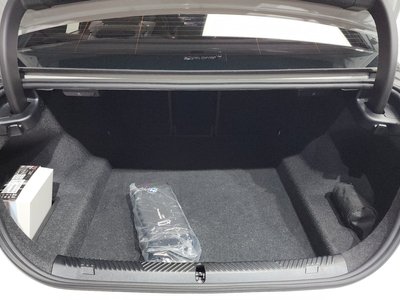 صورة مصغرة 25 لـ 2025 BMW 5 SERIES