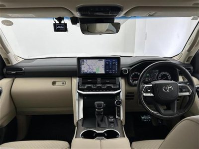 صورة مصغرة 25 لـ 2023 Toyota LAND CRUISER 300