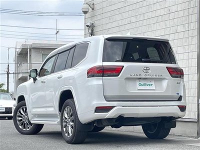 صورة مصغرة 34 لـ 2023 Toyota LAND CRUISER 300