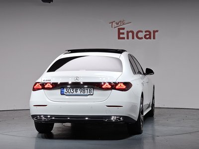 MERCEDES-BENZ E-CLASS - 4