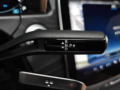 MERCEDES-BENZ E-CLASS - 9