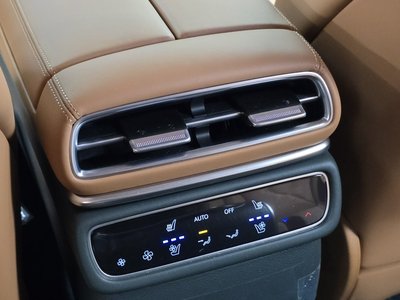 2024 Genesis GV80 — миниатюра 24