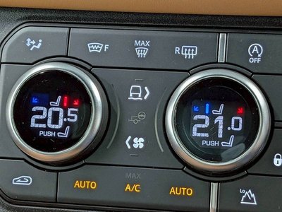 2023 LAND Rover DEFENDER thumbnail 41