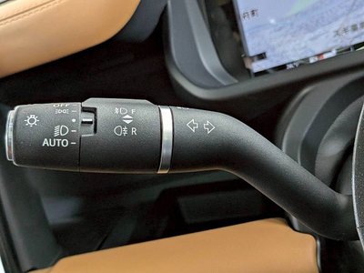 2023 LAND Rover DEFENDER thumbnail 31