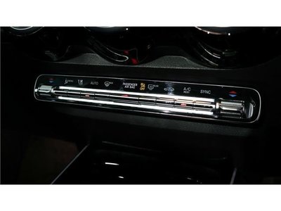 صورة مصغرة 14 لـ 2022 Mercedes-BENZ GLB