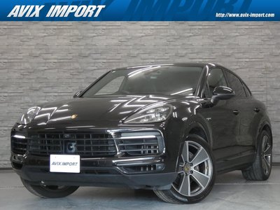 PORSCHE CAYENNE COUPE - 1