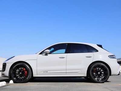 PORSCHE MACAN - 6