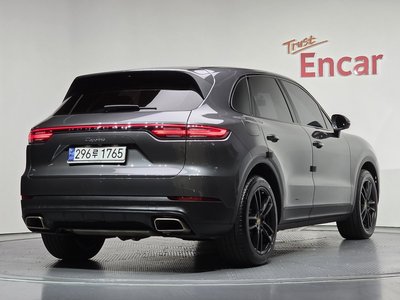 PORSCHE CAYENNE - 3
