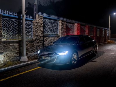 AUDI A8 - 1