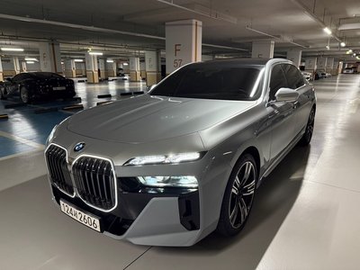 BMW 7 SERIES - 1
