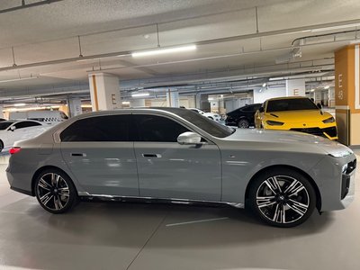 BMW 7 SERIES - 4