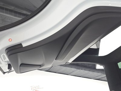 2018 Tesla MODEL X — миниатюра 15