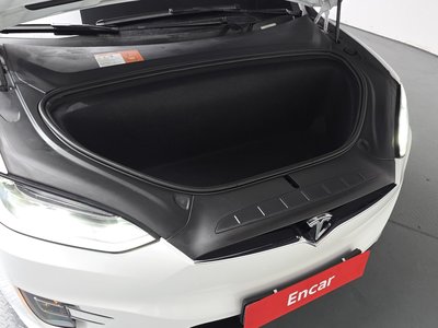 2018 Tesla MODEL X — фото 7