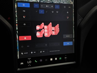 2018 Tesla MODEL X — миниатюра 25